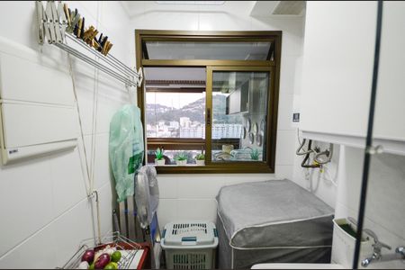 Apartamento à venda com 68m², 2 quartos e 1 vaga Apartamento à venda com 68m², 2 quartos e 1 vagaÁrea de Serviço