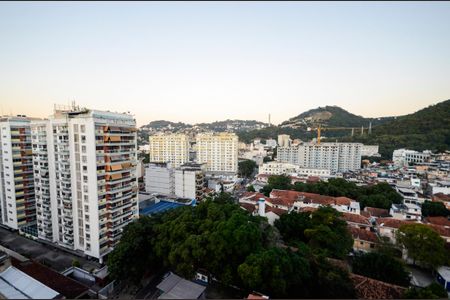 Apartamento à venda com 68m², 2 quartos e 1 vaga Apartamento à venda com 68m², 2 quartos e 1 vagaVista da Varanda da Sala