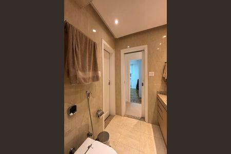 Apartamento à venda com 120m², 2 quartos e 1 vagaBanheiro social