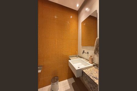 Apartamento à venda com 120m², 2 quartos e 1 vagaLavabo