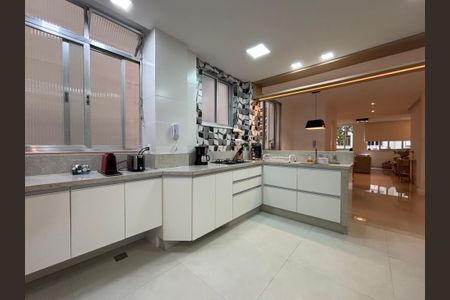 Apartamento à venda com 120m², 2 quartos e 1 vagaCozinha