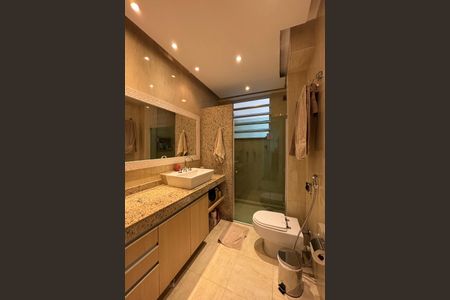 Apartamento à venda com 120m², 2 quartos e 1 vagaBanheiro social