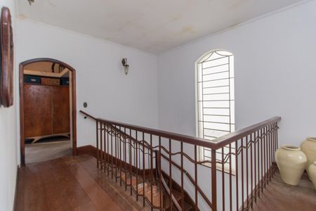 Casa à venda com 245m², 3 quartos e 4 vagasCorredor