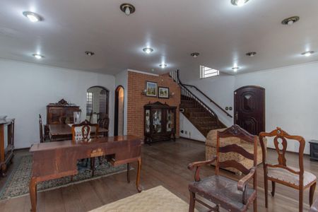 Casa à venda com 245m², 3 quartos e 4 vagasSala