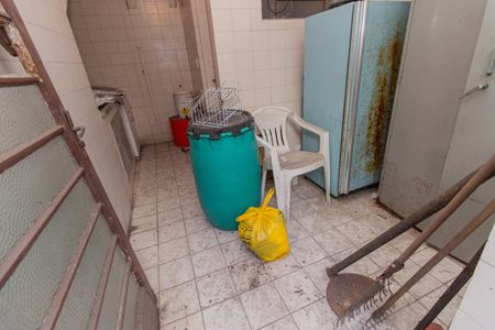 Casa à venda com 245m², 3 quartos e 4 vagasÁrea de Serviço