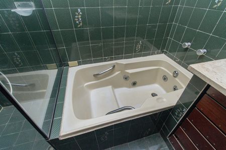 Casa à venda com 245m², 3 quartos e 4 vagasBanheiro da Suíte 3