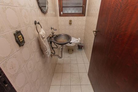 Casa à venda com 245m², 3 quartos e 4 vagasLavabo