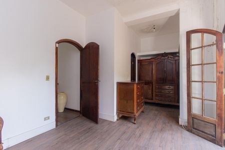 Casa à venda com 245m², 3 quartos e 4 vagasSuíte 3