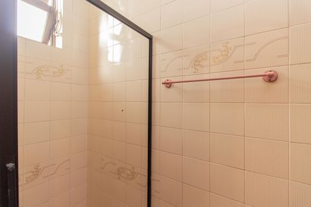 Casa à venda com 245m², 3 quartos e 4 vagasBanheiro da Suíte 2