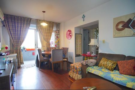 Apartamento à venda com 89m², 2 quartos e sem vagaSala