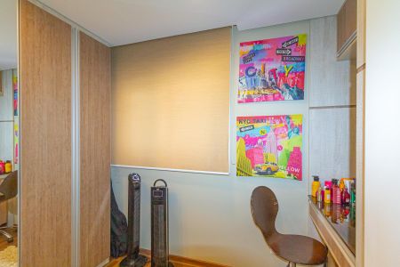 Apartamento à venda com 107m², 2 quartos e 1 vagaCloset da suíte 2