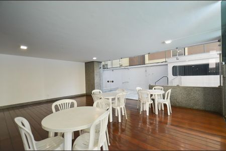 Apartamento para alugar com 360m², 4 quartos e 4 vagasÁrea comum - Salão de festas