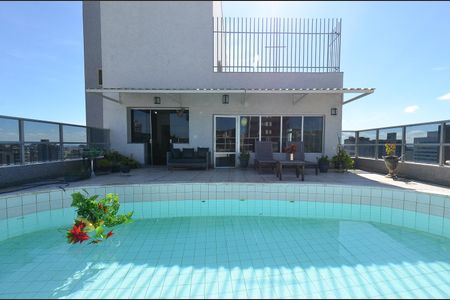 Apartamento para alugar com 360m², 4 quartos e 4 vagasArea Privativa/ Piscina