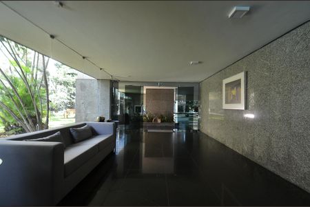 Apartamento para alugar com 360m², 4 quartos e 4 vagasHall de entrada