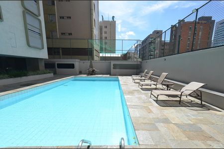 Apartamento para alugar com 360m², 4 quartos e 4 vagasÁrea comum - Piscina
