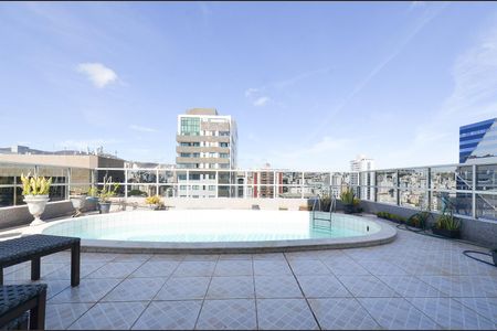 Apartamento para alugar com 360m², 4 quartos e 4 vagasArea Privativa/ Piscina