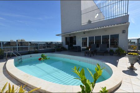 Apartamento para alugar com 360m², 4 quartos e 4 vagasArea Privativa/ Piscina