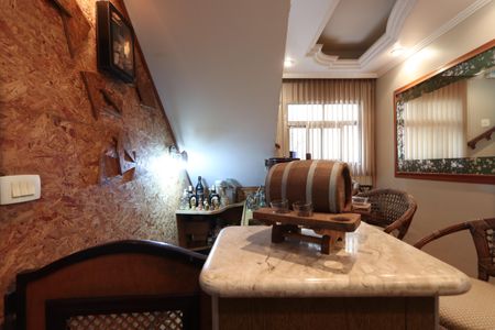 Casa à venda com 300m², 3 quartos e 2 vagasBar do Hall