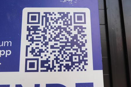 Casa à venda com 300m², 3 quartos e 2 vagasQR code