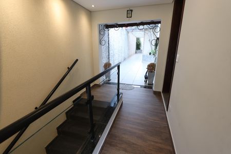 Casa à venda com 300m², 3 quartos e 2 vagasCorredor Lateral