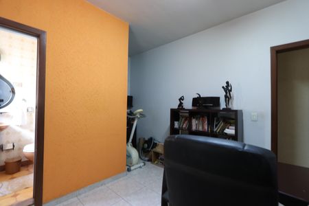 Casa à venda com 300m², 3 quartos e 2 vagasSuíte 3