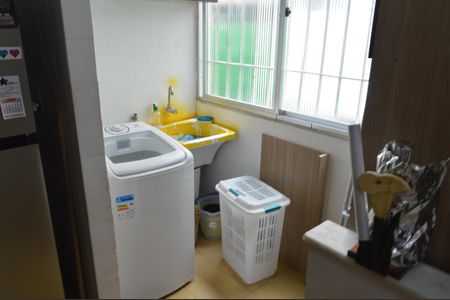 Apartamento à venda com 57m², 3 quartos e 1 vagaÁrea de Serviço