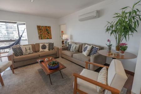 Apartamento à venda com 227m², 3 quartos e 3 vagasFoto 03