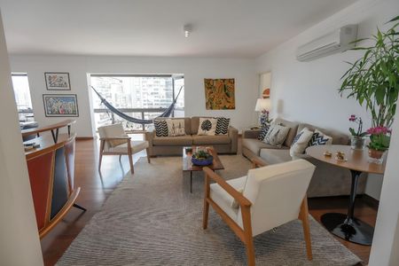 Apartamento à venda com 227m², 3 quartos e 3 vagasFoto 04