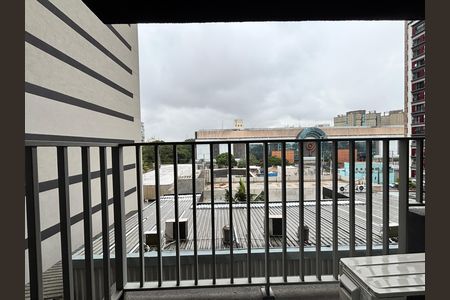 Studio para alugar com 24m², 1 quarto e sem vaga Studio para alugar com 24m², 1 quarto e sem vagaVaranda