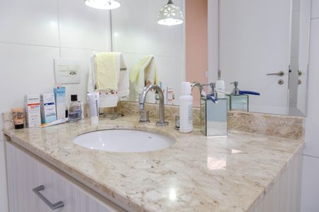 Apartamento para alugar com 92m², 3 quartos e 2 vagasBanheiro