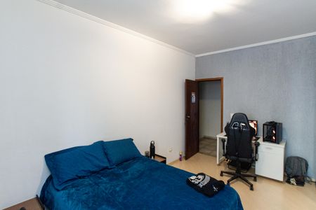 Casa à venda com 375m², 4 quartos e 6 vagasSuíte 2