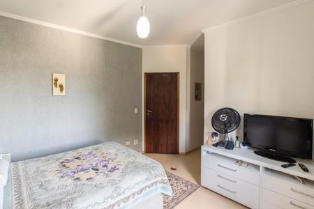 Casa à venda com 375m², 4 quartos e 6 vagasSuíte 1