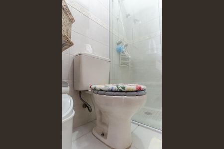 Casa à venda com 375m², 4 quartos e 6 vagasBanheiro da Suíte 4