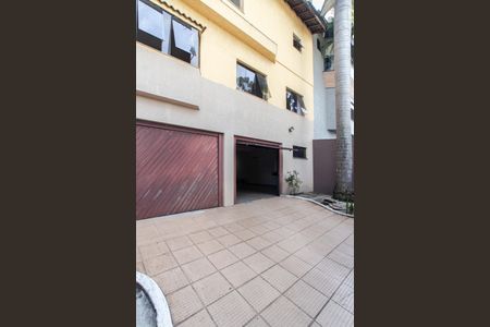 Casa à venda com 375m², 4 quartos e 6 vagasGaragem