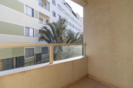 Apartamento para alugar com 62m², 3 quartos e 1 vaga Apartamento para alugar com 62m², 3 quartos e 1 vagaSacada