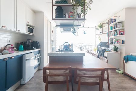 Apartamento para alugar com 67m², 2 quartos e 2 vagas Apartamento para alugar com 67m², 2 quartos e 2 vagasSala