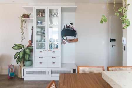 Apartamento para alugar com 67m², 2 quartos e 2 vagas Apartamento para alugar com 67m², 2 quartos e 2 vagasSala