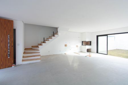 Casa à venda com 143m², 3 quartos e 2 vagasSala