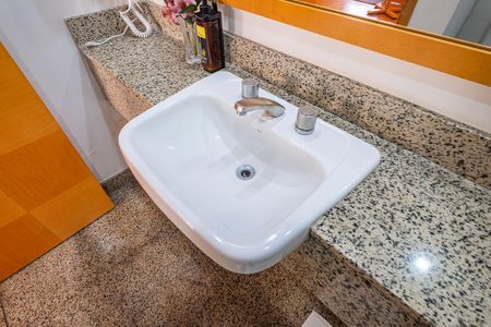 Apartamento à venda com 30m², 1 quarto e 1 vaga Apartamento à venda com 30m², 1 quarto e 1 vagaBanheiro