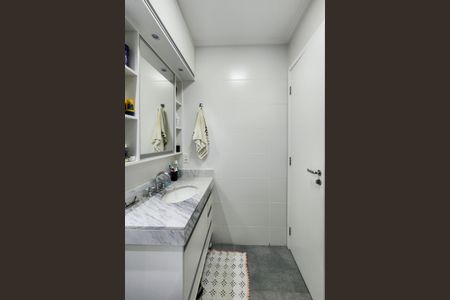 Apartamento à venda com 94m², 3 quartos e 2 vagasBanheiro Social