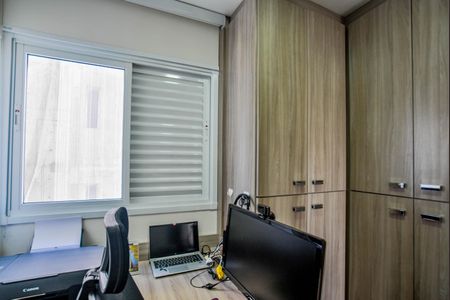 Apartamento à venda com 80m², 3 quartos e 2 vagas Apartamento à venda com 80m², 3 quartos e 2 vagasQuarto 2