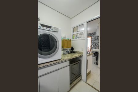 Apartamento à venda com 80m², 3 quartos e 2 vagas Apartamento à venda com 80m², 3 quartos e 2 vagasÁrea de Serviço