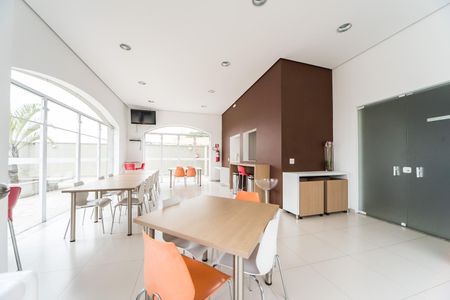 Apartamento à venda com 80m², 3 quartos e 2 vagas Apartamento à venda com 80m², 3 quartos e 2 vagasÁrea comum - Salão de festas