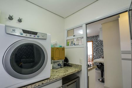 Apartamento à venda com 80m², 3 quartos e 2 vagas Apartamento à venda com 80m², 3 quartos e 2 vagasÁrea de Serviço
