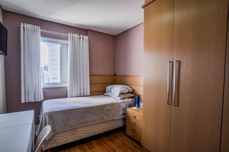 Apartamento à venda com 80m², 3 quartos e 2 vagas Apartamento à venda com 80m², 3 quartos e 2 vagasQuarto 1