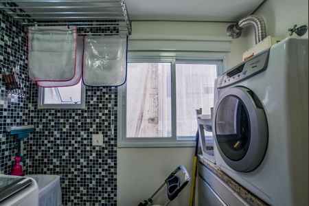 Apartamento à venda com 80m², 3 quartos e 2 vagas Apartamento à venda com 80m², 3 quartos e 2 vagasÁrea de Serviço