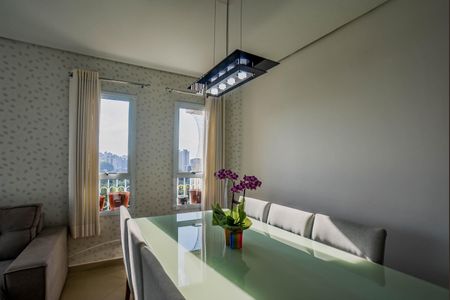 Apartamento à venda com 80m², 3 quartos e 2 vagas Apartamento à venda com 80m², 3 quartos e 2 vagasSala