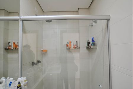 Apartamento à venda com 80m², 3 quartos e 2 vagas Apartamento à venda com 80m², 3 quartos e 2 vagasBanheiro Corredor