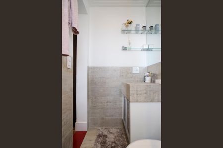 Apartamento à venda com 89m², 2 quartos e 2 vagasBanheiro da suíte