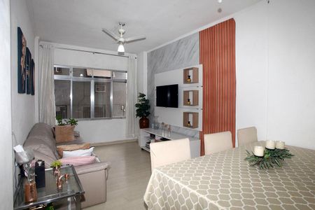 Apartamento à venda com 78m², 3 quartos e sem vagaSala